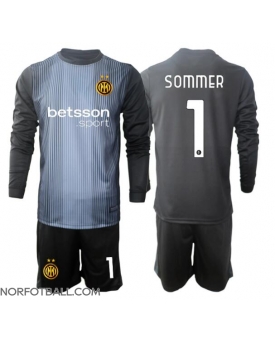 Billige Fotballdrakt Inter Milan Yann Sommer #1 Keeper Replika Hjemmedraktsett Barn 2025-26 Langermet (med bukser)